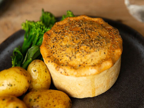 Chicken & Ham Pie, 1 in a 240g per pack