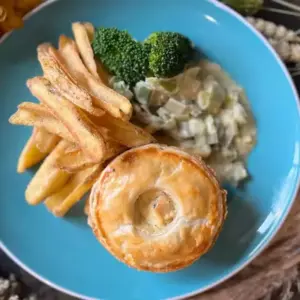 Chicken & Leek Pie, 1 in a 260g per pack