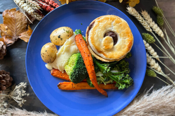 Steak & Black Pudding Pie, 1 in a 260g per pack