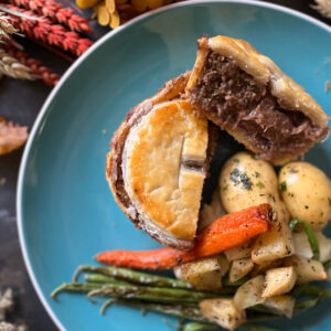 Steak & Haggis Pie, 1 in a 260g per pack