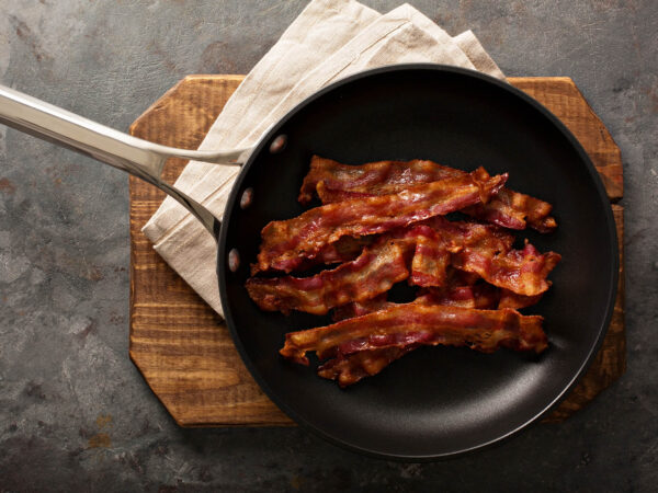 Pork, Streaky Bacon, in a 220g pack