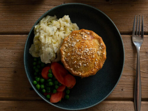 Venison & Redcurrant  Port Pie, 1 in a 240g per pack