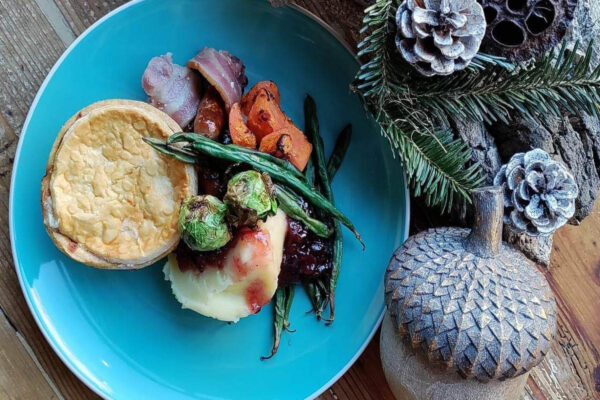 Festive Turkey Pie, 1 in a 260g per pack